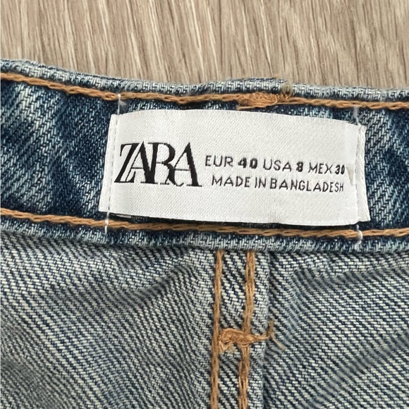 ZARA high waisted denim shorts 8 - Picture 4 of 4